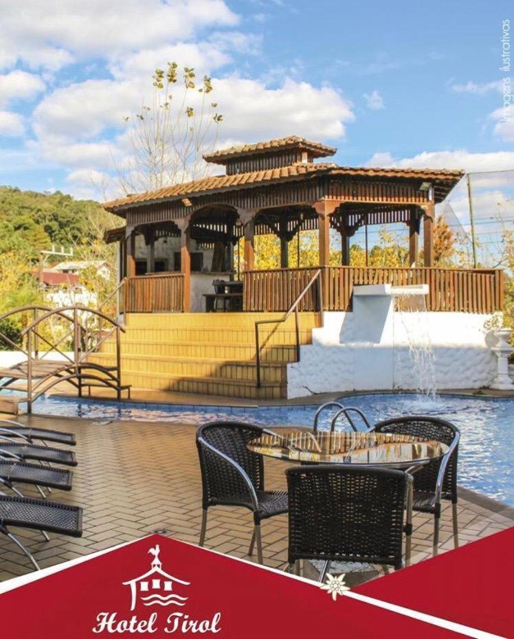 Hotel Tirol Treze Tílias Εξωτερικό φωτογραφία